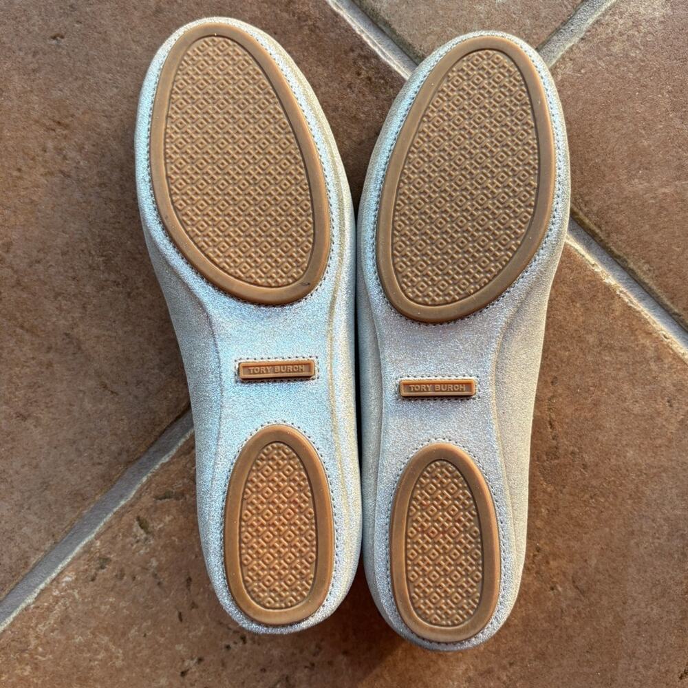 Tory Burch "Minnie" Leather Travel Ballet Flats w Metallic Silver Finish size 8 - Picture 7 of 15